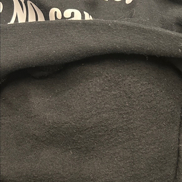 Gildan Black Graphic Men's Crewneck Sweater - Picture 7 of 7